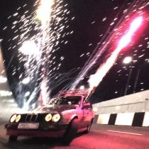 madk1d - дырки в штанах